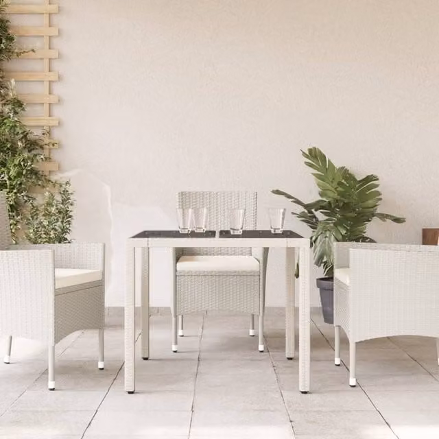 Berkfield Home Square Garden Table with Glass Top in White Poly Rattan, W/D/H: 90 x 90 x 75 cm