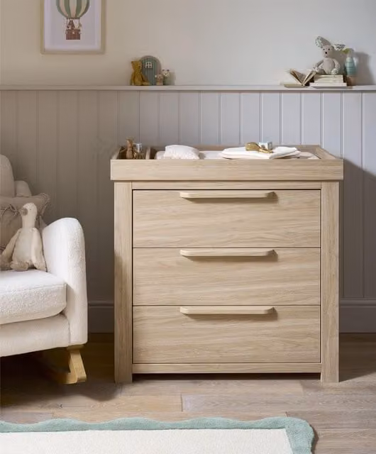 Mamas & Papas Franklin Convertible Dresser Changer in Oak Brown and Beige with Soft Close Drawers