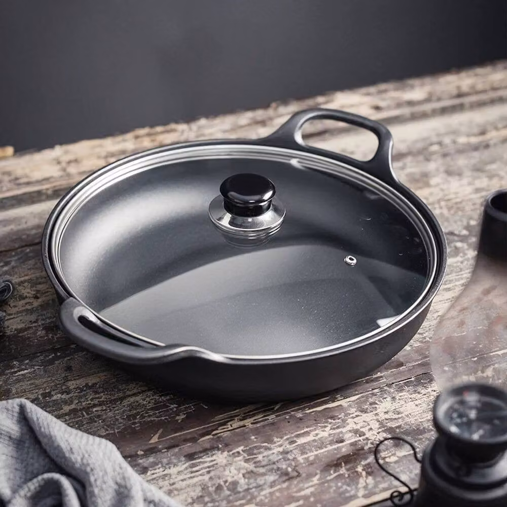 PAWNORA Pre-Seasoned Cast Iron Frying Pan Skillet Griddle in Black, 22 cm – 2