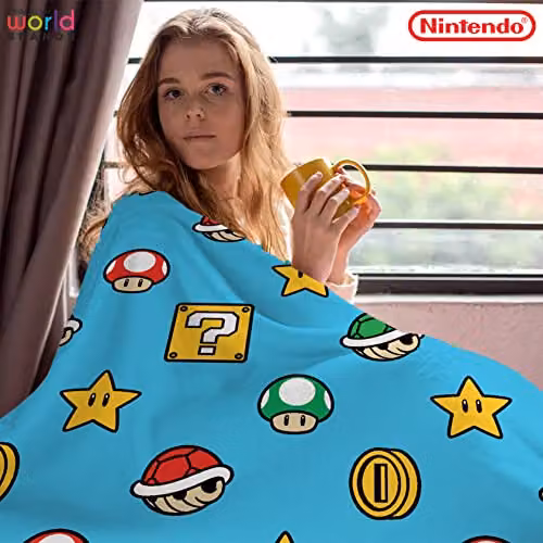 Character World Super Mario Fleece Blanket in Red and Blue – 3