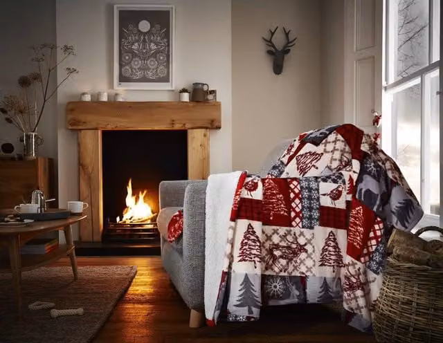 Happy Linen Company Christmas Patchwork Sherpa Fleece Flannel Throw Blanket in Red and Multicolour, W/D: 200 x 200 cm