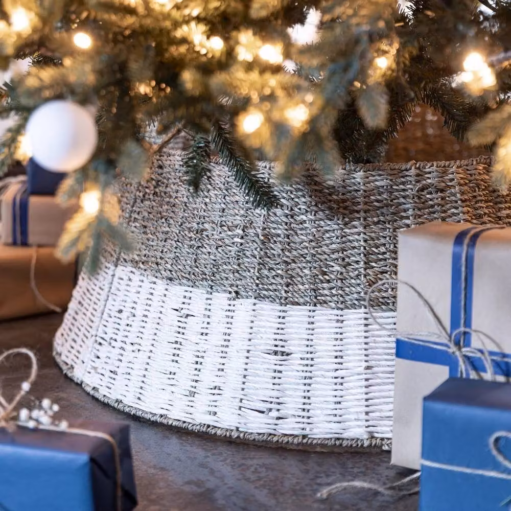 Ivyline Round Wicker and White Seagrass Christmas Tree Skirt, Diameter: 70 cm – 3
