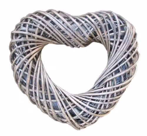 Red Hamper H089 Heart Shaped Wicker Hanging Wreath in Red