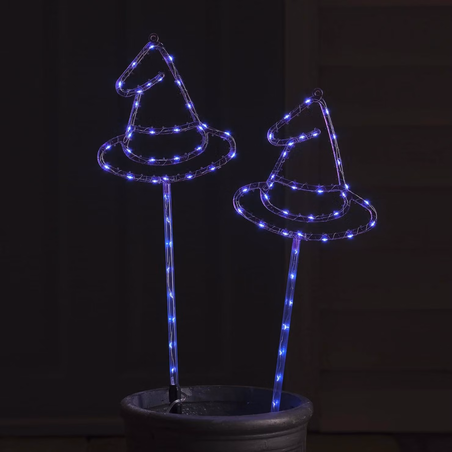 Lights4fun 2 Witches Hat LED Outdoor Halloween Stake Lights in Purple and Black – 1