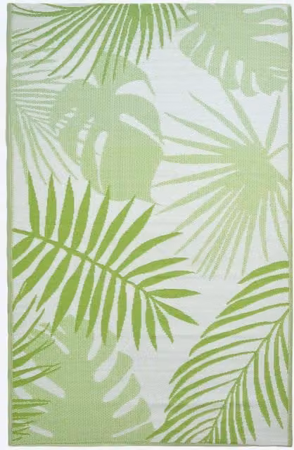 Homescapes Reversible Green Tropical Leaf Outdoor Rug, W: 151 cm, D: 241 cm