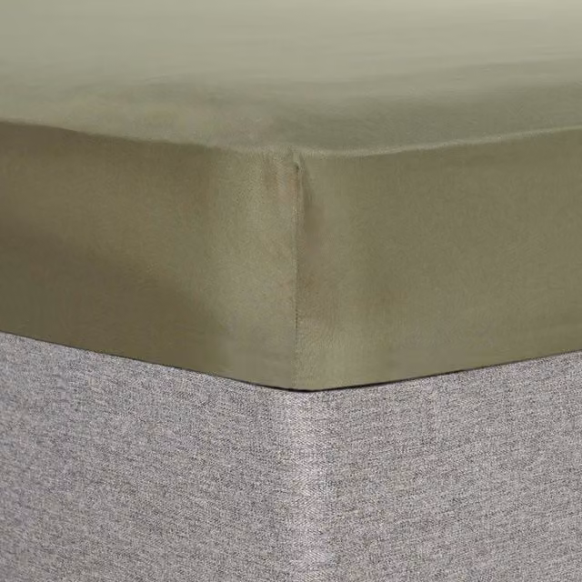 Brentfords Plain Fitted Microfibre Bed Sheet, Green, W: 140 cm, L: 200 cm