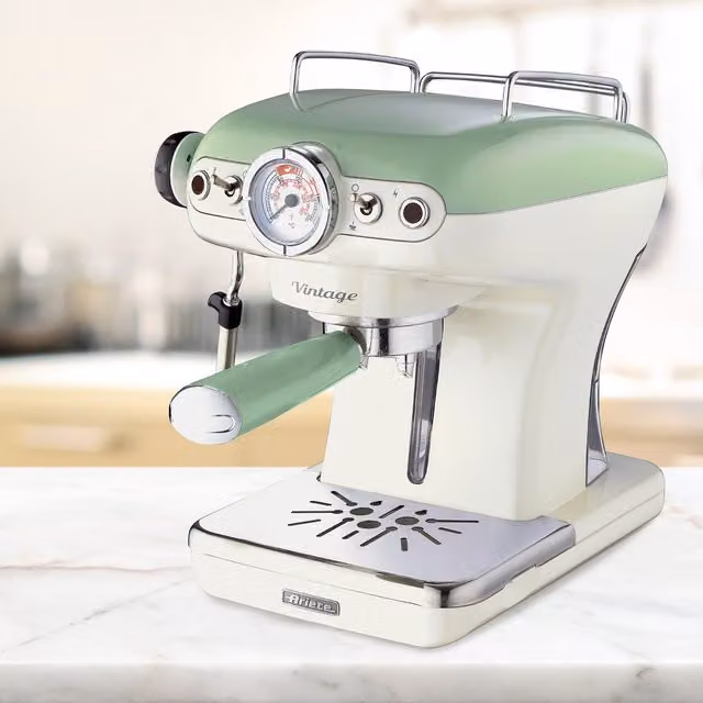 Ariete Single Boiler Espresso Coffee Machine with Steam Wand and Milk Frother in Green