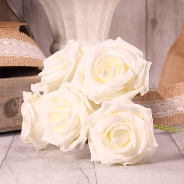 Kingsbury Gifts Bunch of 5 White Foam Open Tea Roses