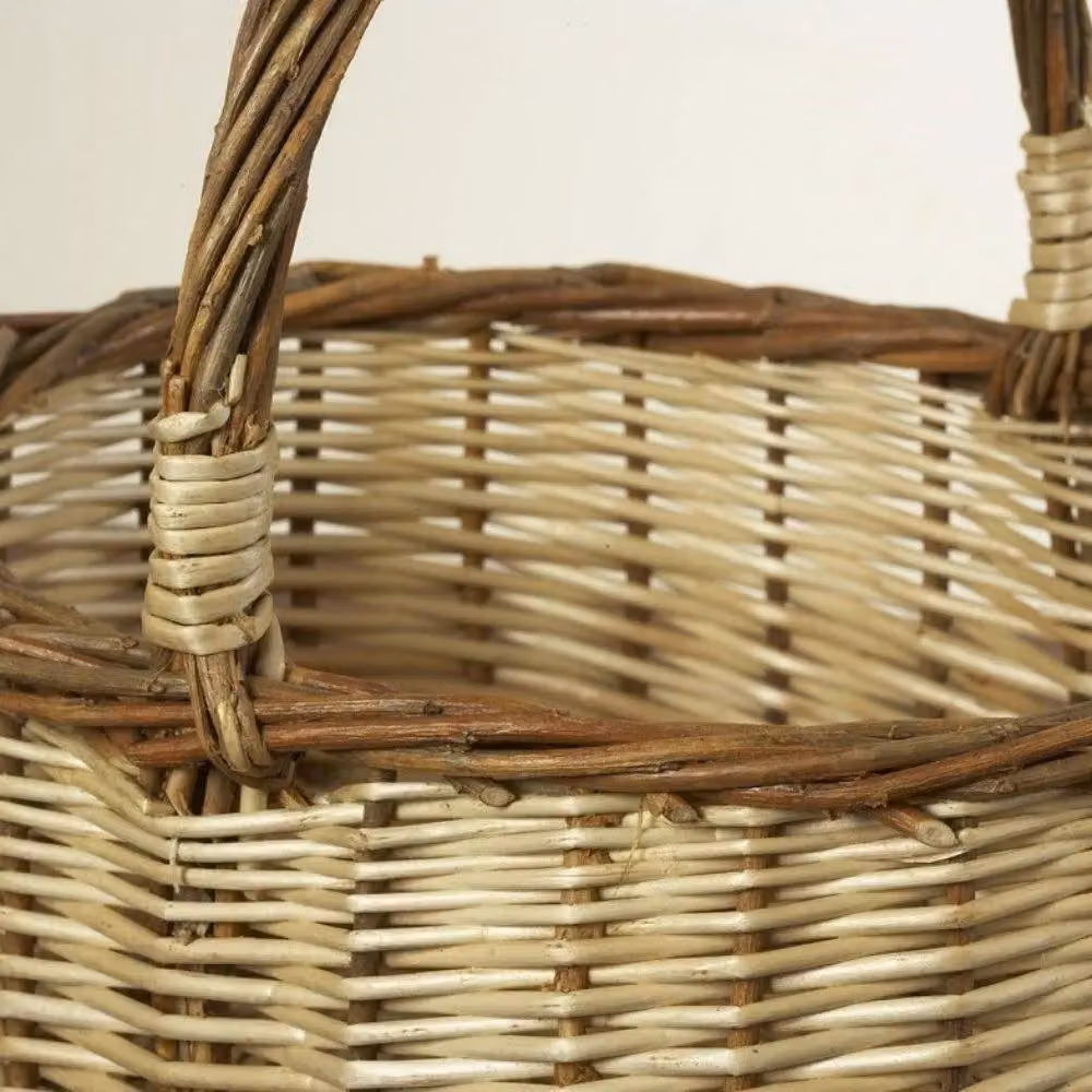 Red Hamper Two Tone Mini Shopper Wicker Basket in Brown and Red – 2