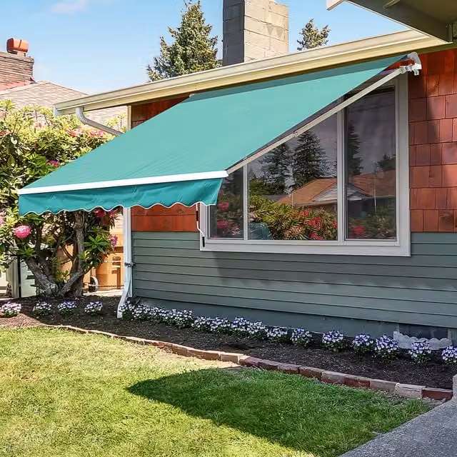 Outsunny Manual Wall-Mounted Patio Awning Canopy with Folding Arms in Green