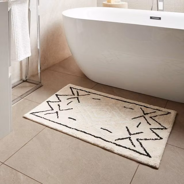 Wyld and Coco Cotton Bath Mat in Beige and Black with Geometric Pattern, W/D: 60 x 90 cm – 1