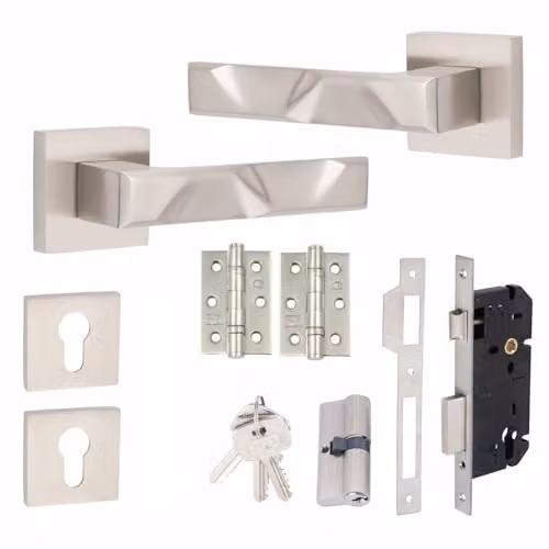 Golden Grace Nova Euro Lock Door Handle Set in Nickel Plated Silver with 70mm Key