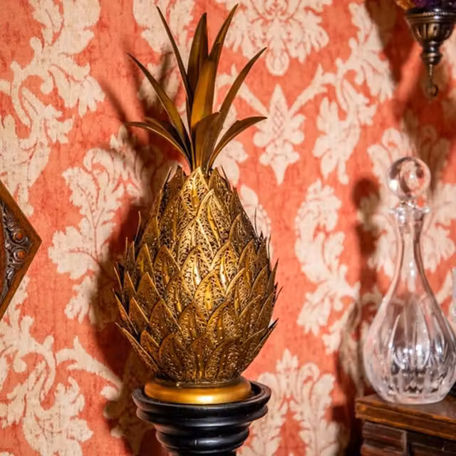 Madison & Mayfair Antique Gold Metal Pineapple Tabletop Ornament H 19.0 cm x W 19.0 cm x D 19.0 cm – 1