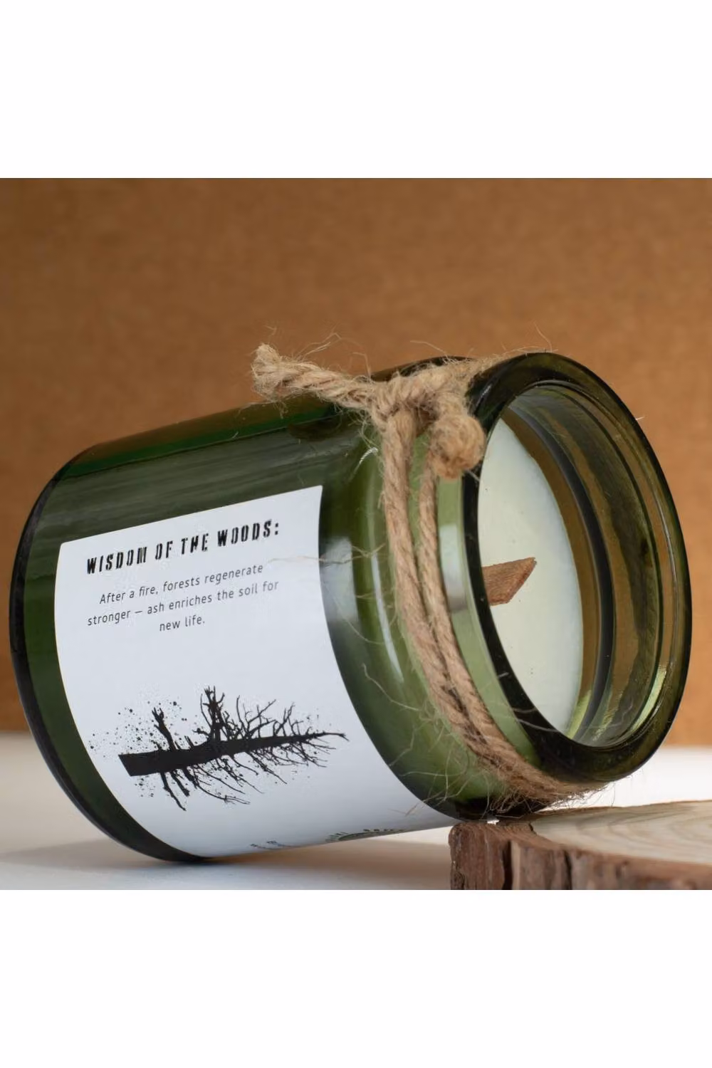 KDMD Ash & Woodsmoke Soy Candle with Woodwick, Green, 26 Hour Burn Time – 3
