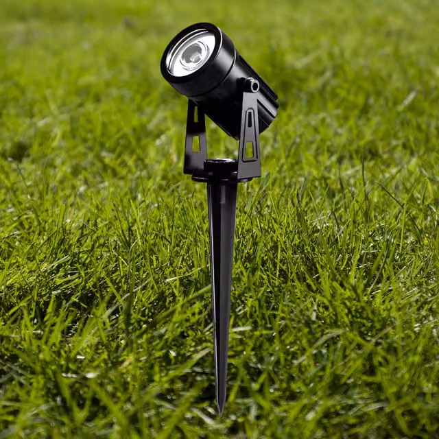 Lighting Legends SuperLuxe 2 in 1 Solar LED Garden Spotlights in Black with Warm White Light