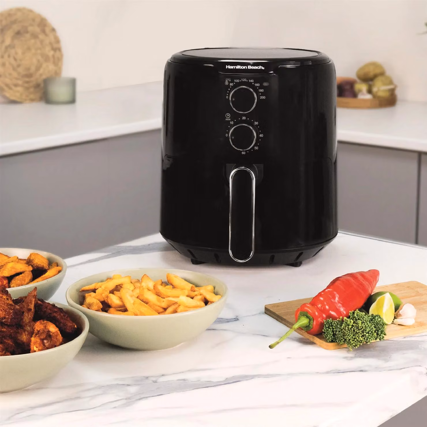 Hamilton Beach SimpliFry 4.2L Hot Air Fryer with Timer in Black – 10