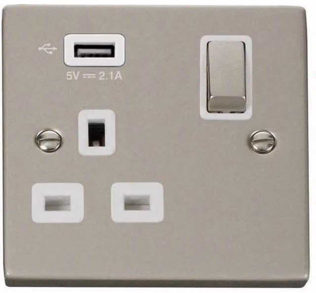 SE HOME Pearl Nickel 1 Gang 13A DP Ingot 1 USB Switched Surface Plug Socket in White and Silver