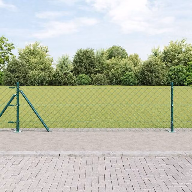Berkfield Home Green Galvanised Steel Chain Link Fence with 13 Flanged Posts, W: 0.4 m, L: 25 m – 1