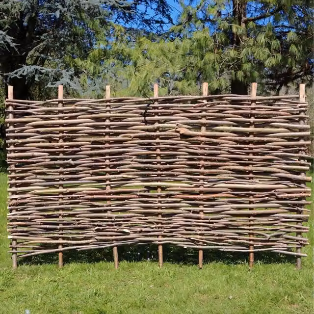 Hazel Hurdle Fence Panel Premium Woven Wood in Brown, W/H: 182.88 x 182.88 cm