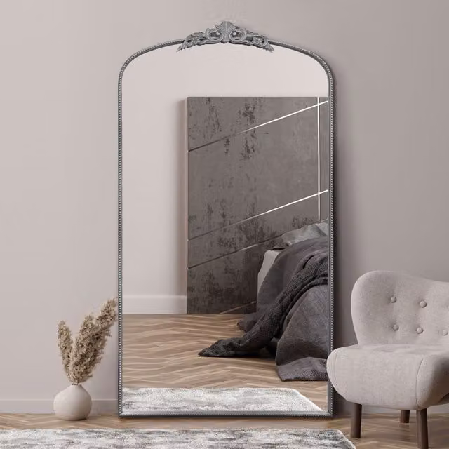 MirrorOutlet The Crown Metal Arched Framed Leaner Wall Mirror in Silver