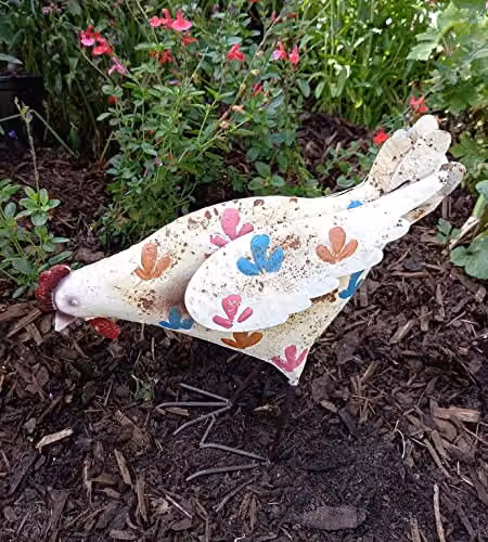 F&G Supplies Inspirational Gifting Cream Hen Metal Garden Ornament with Floral Detail – 1