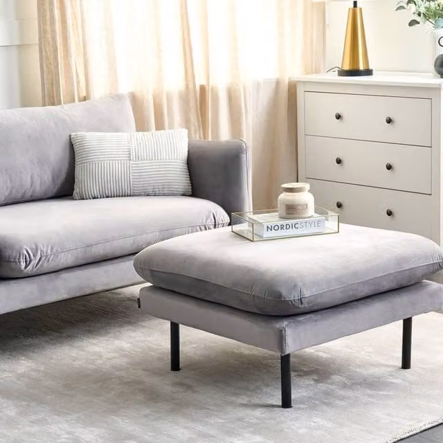 Wyld and Coco Glamour Velvet Square Ottoman Footstool in Grey with Aluminium Frame – 1