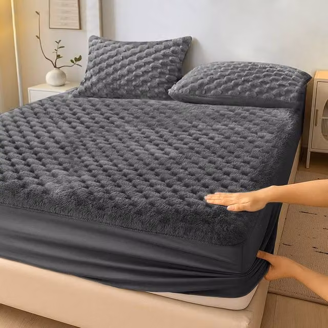 Velosso Chunky Popcorn Faux Fur Fitted Sheet in Charcoal Grey, W: 140 cm, L: 200 cm