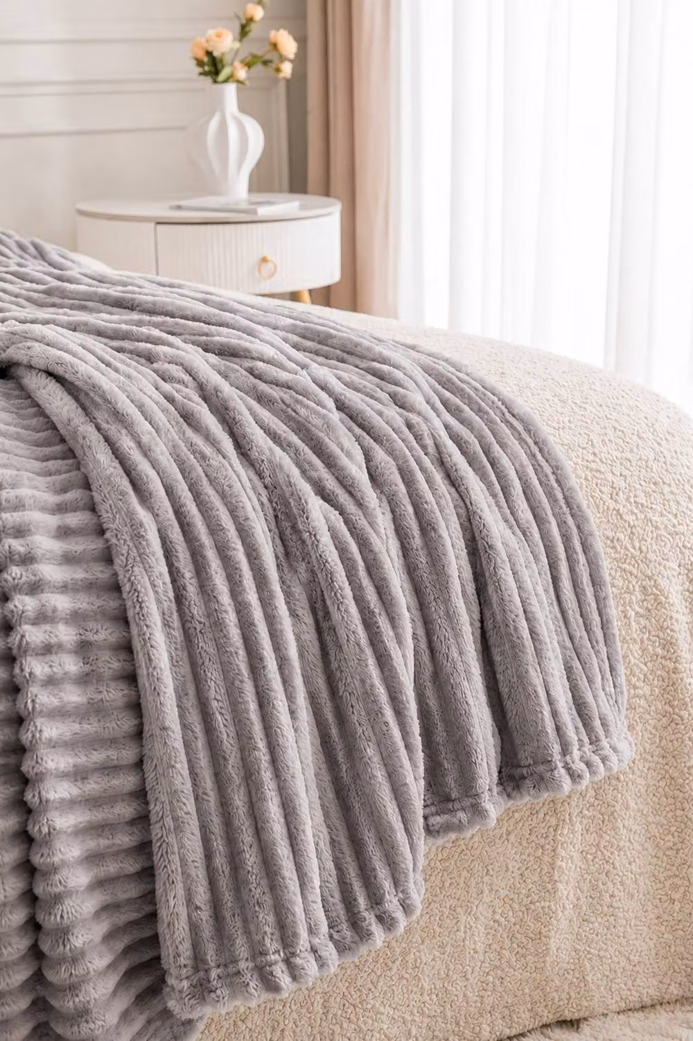 Dyzi Large Supersoft Ribbed Jacquard Fleece Throw Blanket in Grey, W/D/H: 200 x 240 cm – 4