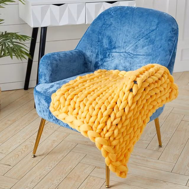 Livingandhome Plain Yellow Hand-Woven Wool Throw Blanket