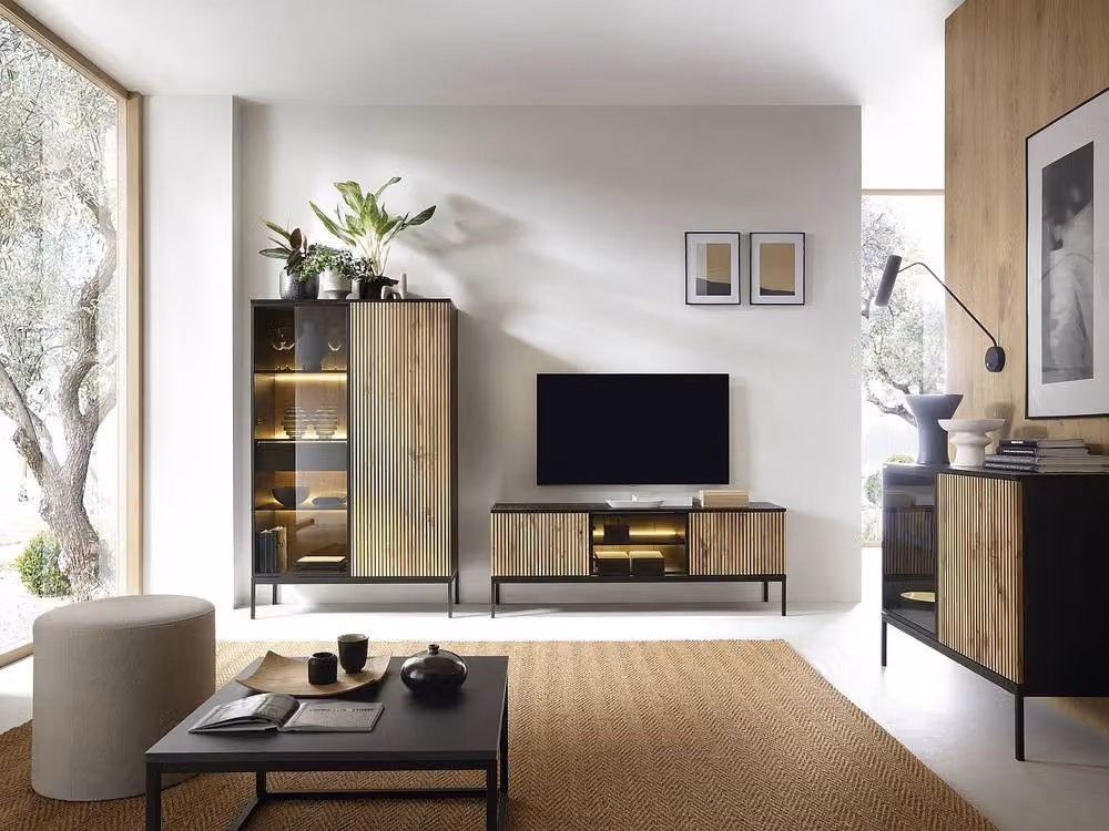 Vente-unique OVILA 3-Door Modern TV Stand with Integrated LEDs in Black and Oak MDF and Glass, W/D/H: 153.4 x 39.0 x 56.2 cm – 3