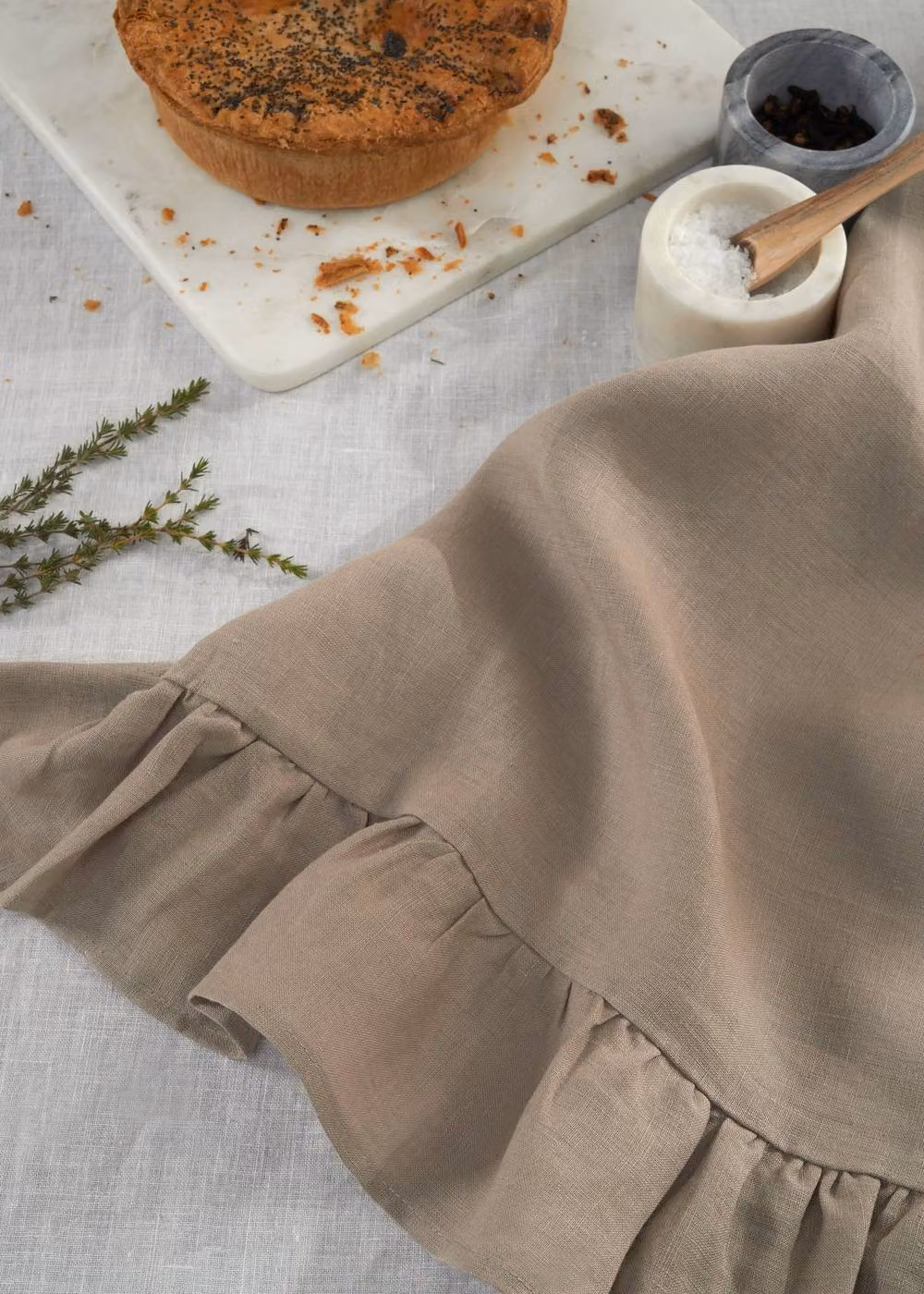 Truly Linen Highly Absorbent Plain Linen Tea Towel in Light Brown – 2