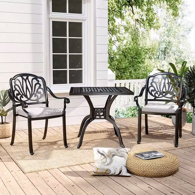 Livingandhome Black Matt Metal Outdoor Garden Furniture Set with Cushions