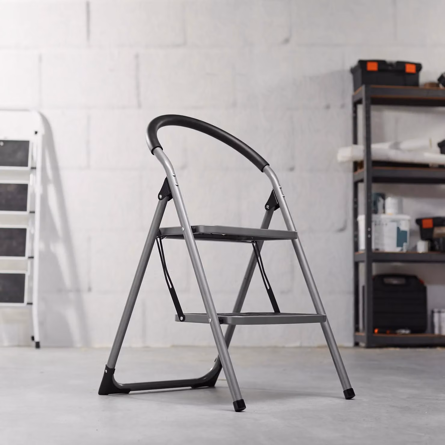 VonHaus 4 Step Foldable Steel Ladder in Silver and Grey with Anti Slip Rubber Feet and 150kg Capacity – 1