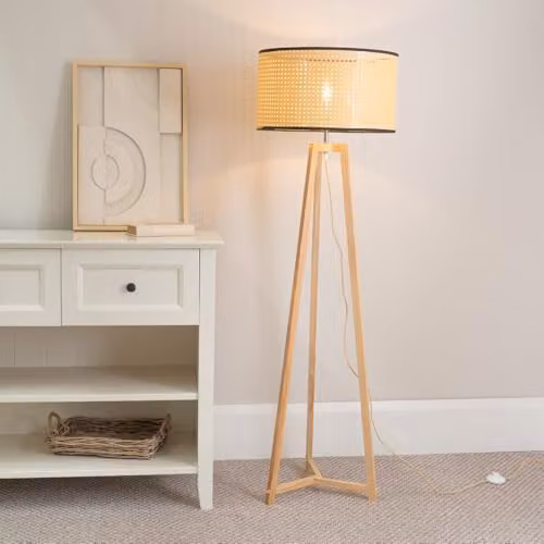 ValueLights Natural Wood Tripod Floor Lamp with Beige Woven Rattan Lampshade and Included LED Bulb, H 158 cm x W 45 cm x D 45 cm – 2