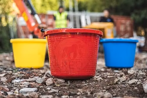 Red Gorilla Premium Builder's Bucket in Red, 14 Litre, Heavy Duty Food Grade Plastic with Metal Handle – 2