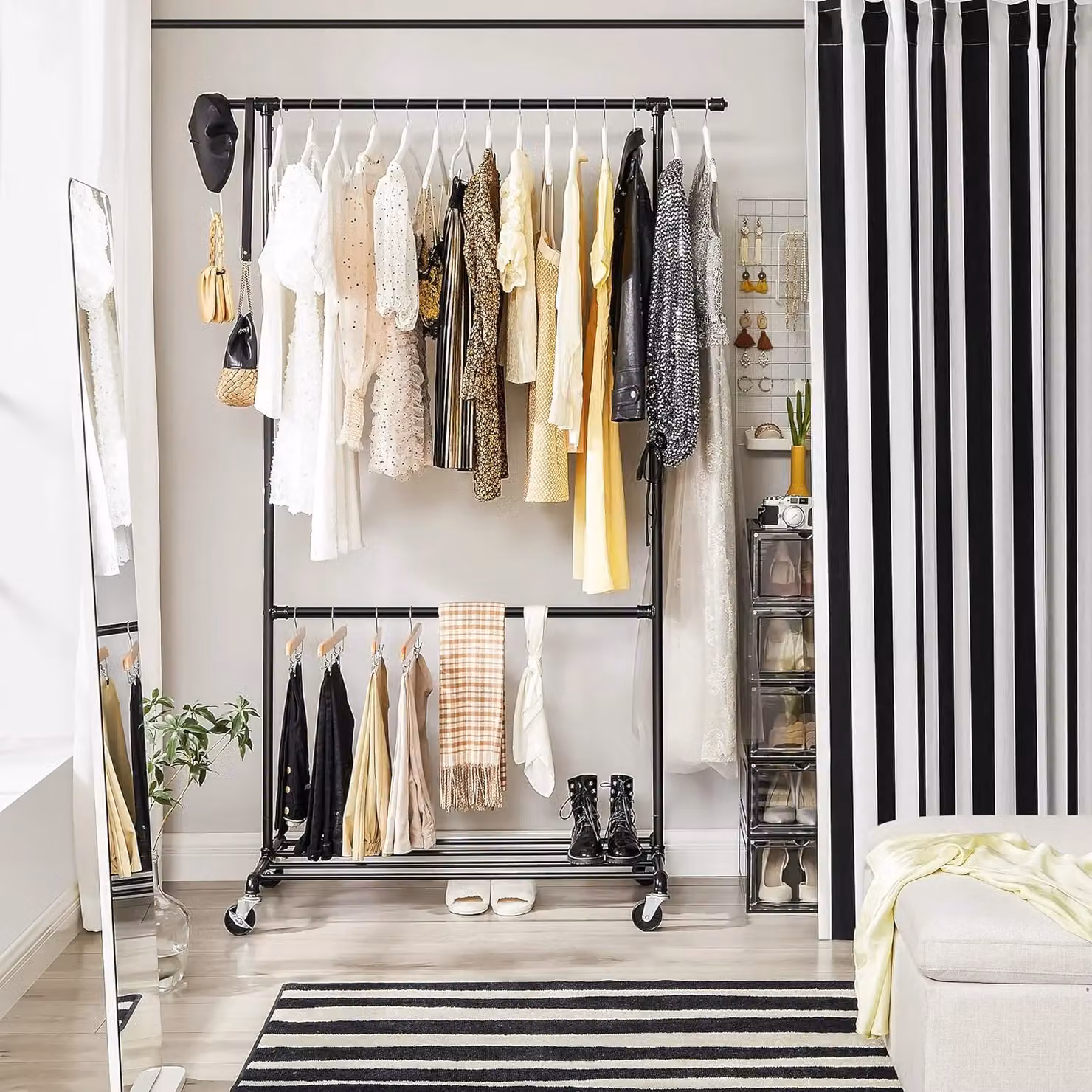 SONGMICS Heavy Duty Industrial Clothes Rack on Wheels with Double Rods in Matt Black, H 198.0 cm x W 130.0 cm x D 110.0 cm – 3