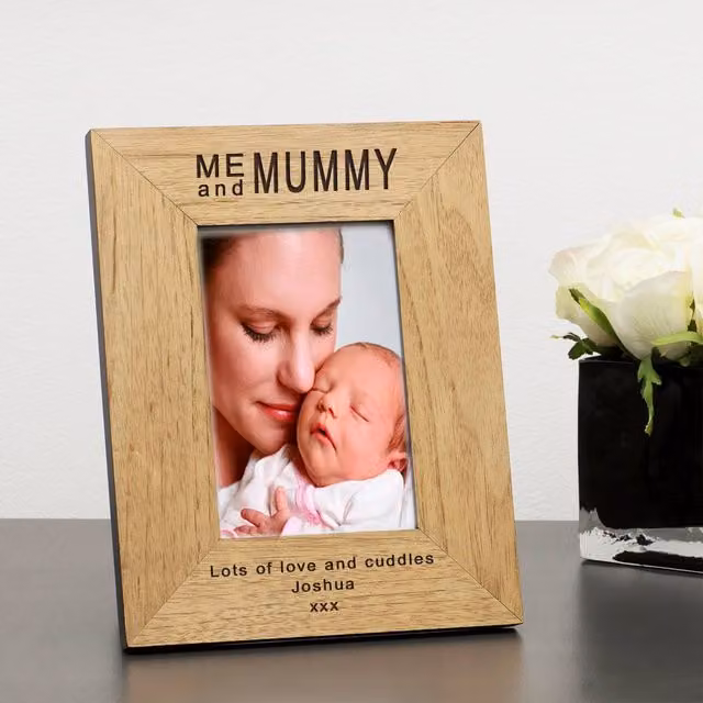 Uniqueful Personalised Me and Mummy Wood Picture Frame, Brown, W/D/H: 10 x 15 x 22 cm