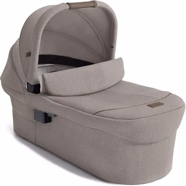 Joie Ramble XL Signature Carrycot in Brown and Beige