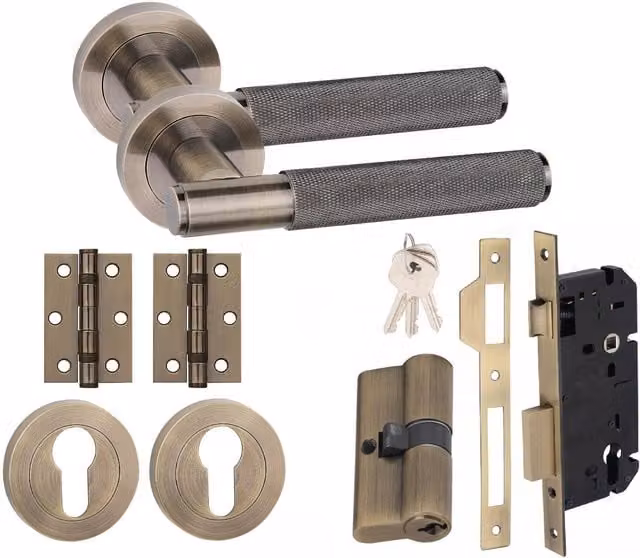 Golden Grace Brass Straight T-Bar Knurled Euro Key Lock Door Handle Set with Hinges in Gold