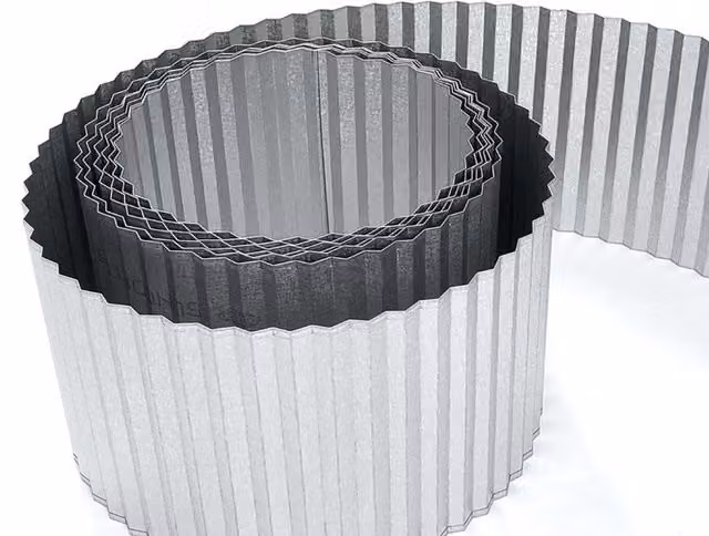 Primrose Galvanised Aluzinc Corrugated Metal Lawn Edging in Silver