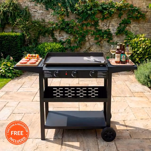 Columbus 3 Burner Gas Plancha with Cast Iron Plate in Black