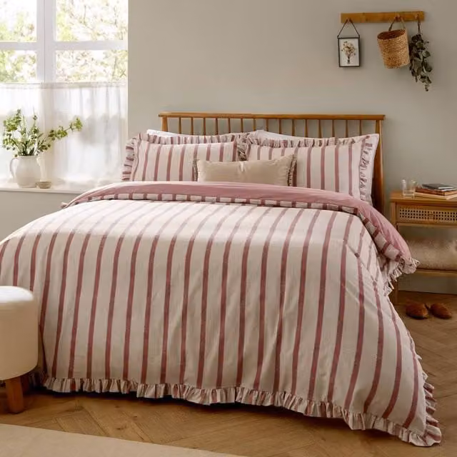 Wylder Connie Striped Reversible Cotton Duvet Cover Set in Pink, W/D/H: 140 x 200 cm