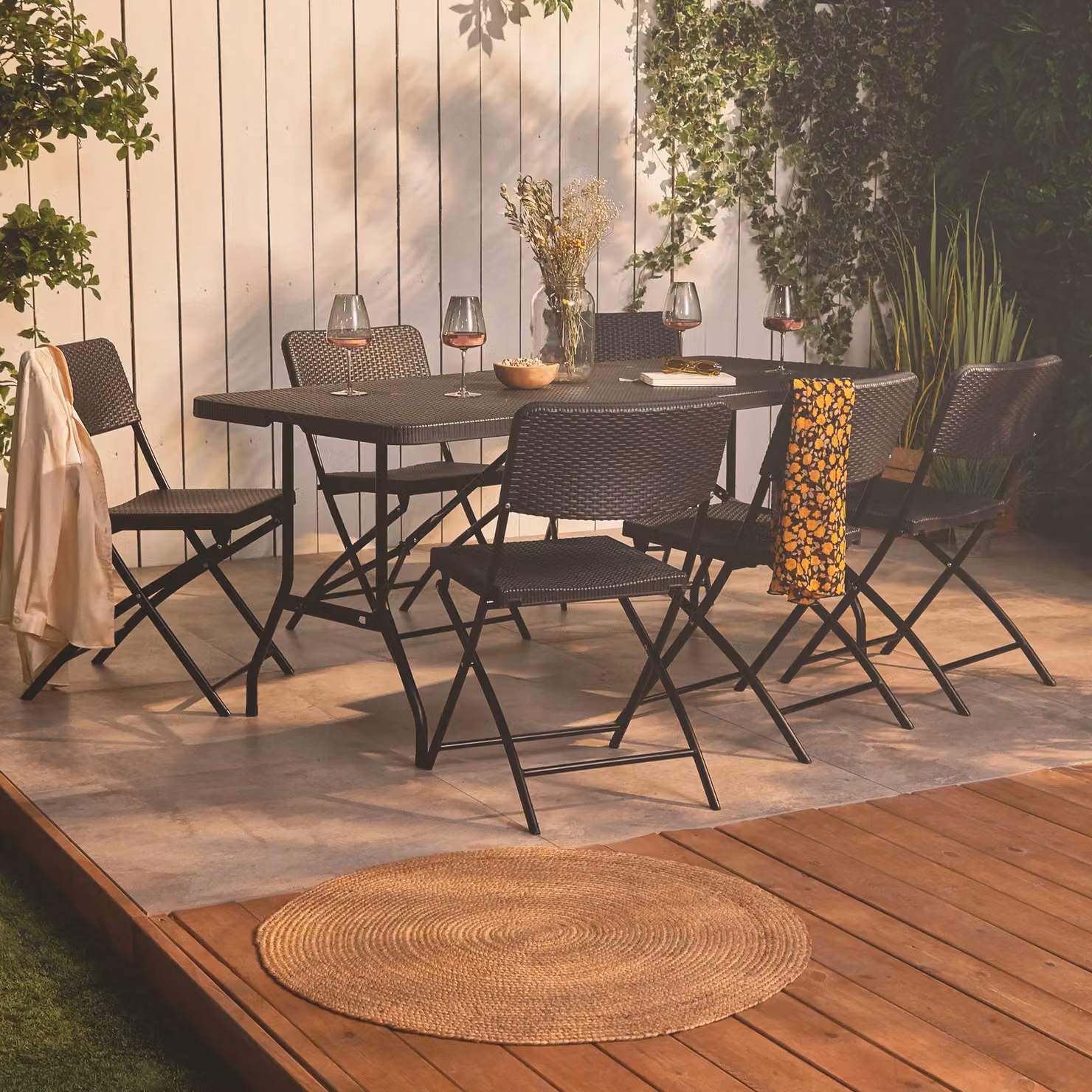 VonHaus 6 Seater Rattan Folding Garden Dining Set in Black – 2