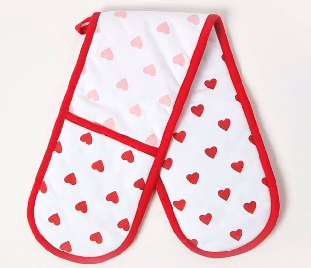 Homescapes Red and Pink Heart Pattern Cotton Double Oven Glove, W/H: 18 x 84 cm