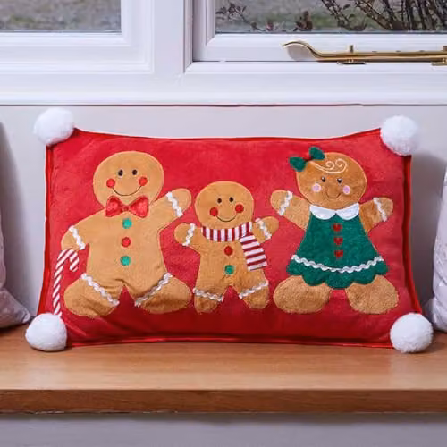 Smart Garden Three Kings Christmas Gingerbread Family Cushion, Red, W: 50 cm, H: 30 cm – 2