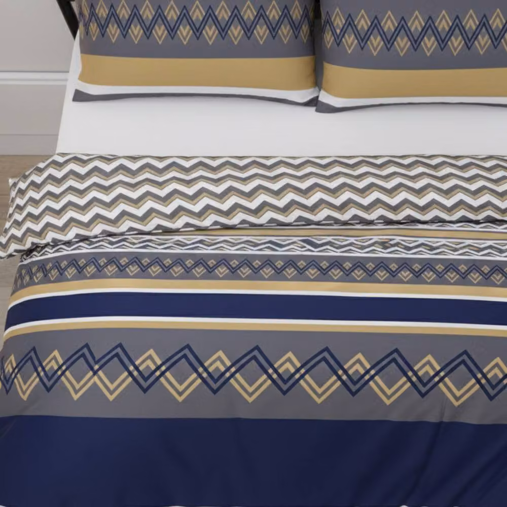 Snug City Zig Zag Single Bedding Set with Duvet Cover, Pillowcase and Fitted Sheet in Multicolour Microfibre – 2
