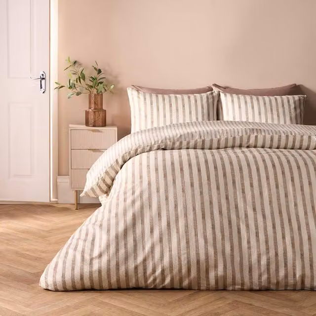 OHS Watercolour Stripe Embossed Bedding Set with Duvet Cover and Pillowcase, Stone/Beige, W/D/H: 200 x 200 cm