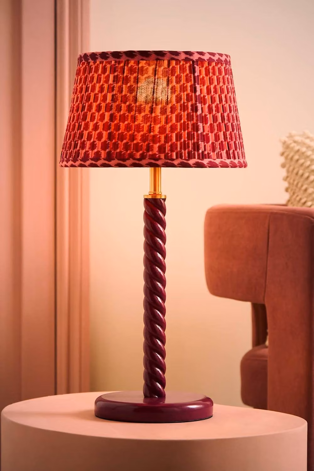 ValueLights Amara Wood Twisted Table Lamp with Double Pink and Blue Pleated Fabric Shade and Bulb Included – 3