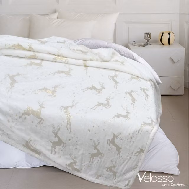 Velosso White Plush Soft Fleece Stag Luxury Christmas Throw