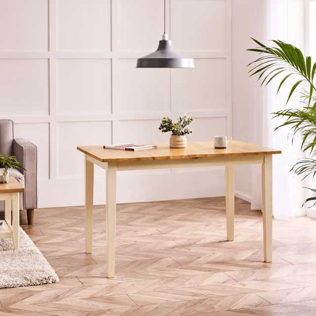 FurnitureboxUK Salcombe Extending Rectangular Wooden Dining Table and 2 Whitby Dining Chairs in Cream